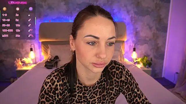 KristiiMax online show from 25, 11, 2025