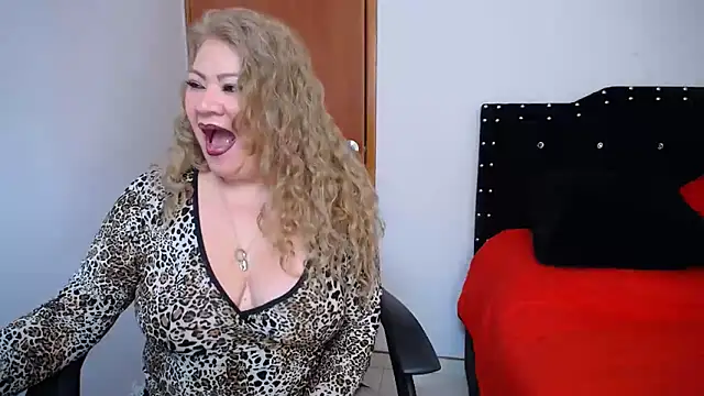 Snapshot of Ursulawhite69 chatting on 28, 1, 2025 Ursulawhite69 online show from 28, 1, 2025