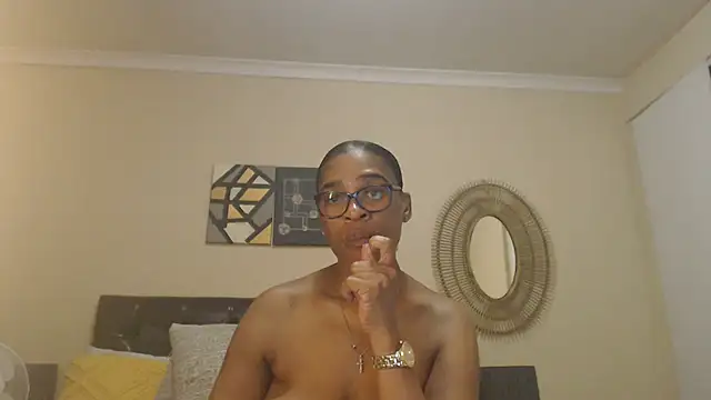 Creamyass22 online show from 15, 4, 2026