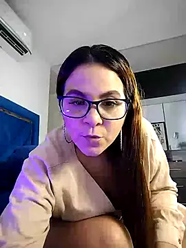 Snapshot of Susaan_Miilf chatting on 7, 6, 2026 Susaan Miilf online show from 7, 6, 2026