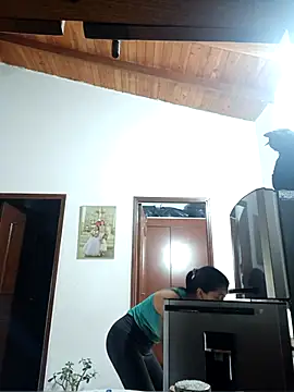 LunaZambrano online show from 19, 2, 2026