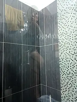 LunaZambrano online show from 28, 2, 2026