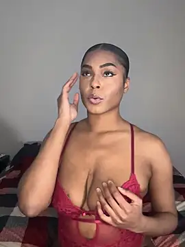 Snapshot of CandyLuxxxx chatting on 1, 1, 2025 CandyLuxxxx online show from 1, 1, 2025