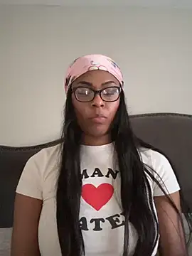 Snapshot of CandyLuxxxx chatting on 26, 1, 2025 CandyLuxxxx online show from 26, 1, 2025