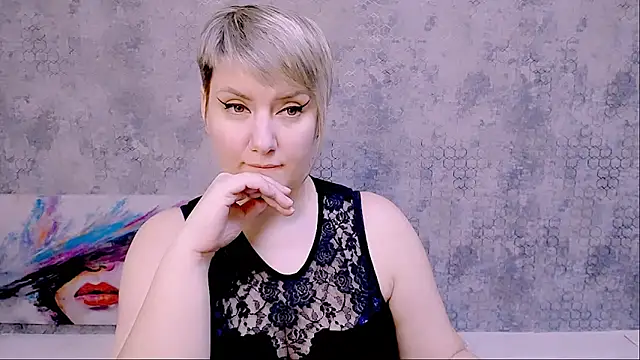 Djullia online show from 8, 2, 2025