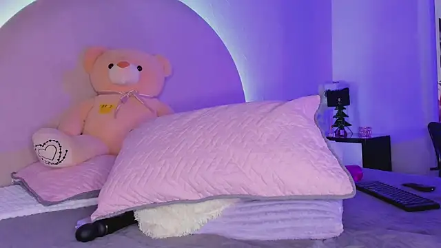 elsalondon online show from 29, 12, 2024