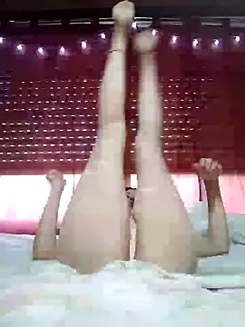 Kleopatracolo online show from 6, 1, 2025