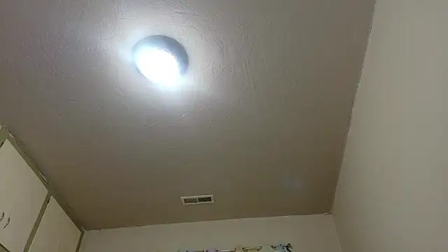 Emihaze online show from 18, 4, 2026