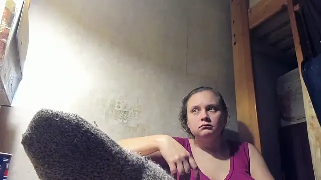 Snapshot of FrumCake chatting on 4, 3, 2025 FrumCake online show from 4, 3, 2025