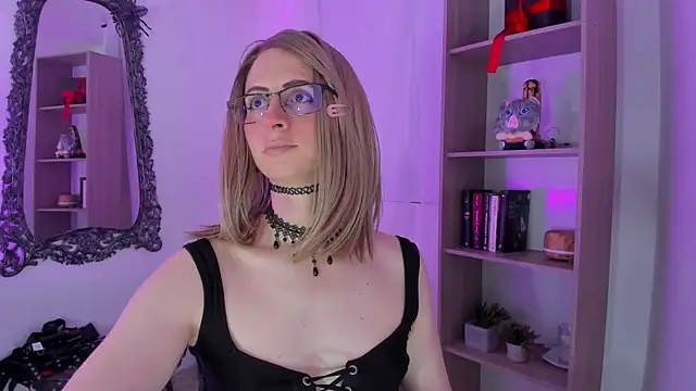 KimberlyJohnsoon online show from 29, 11, 2025