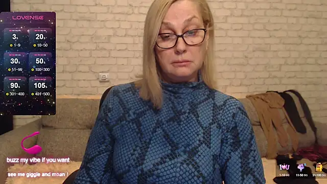 Snapshot of IlariaCetoi chatting on 12, 3, 2025 IlariaCetoi online show from 12, 3, 2025