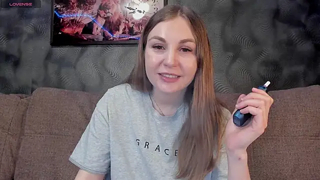 Snapshot of CassieMils chatting on 17, 2, 2025 CassieMils online show from 17, 2, 2025