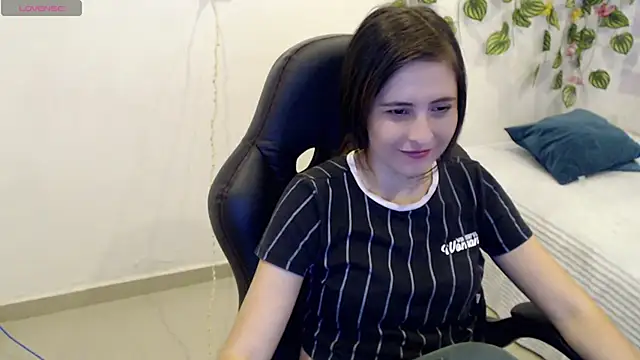 tania sweet   online show from 17, 1, 2025