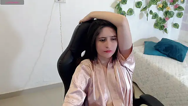 tania sweet   online show from 24, 2, 2025