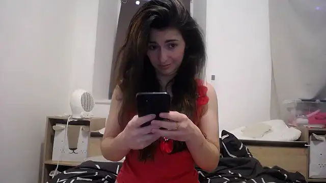 desirmiss1 online show from 17, 3, 2025