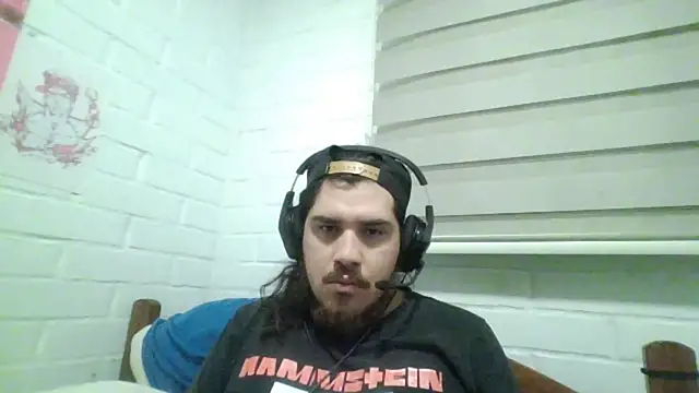 hung weeb online show from 20, 4, 2026