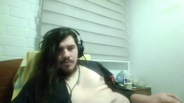 hung weeb online show from 28, 4, 2026