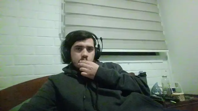 Snapshot of hung_weeb chatting on 25, 6, 2026 hung weeb online show from 25, 6, 2026