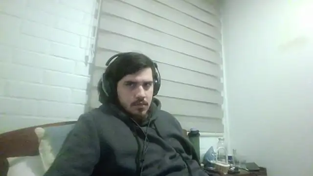 Snapshot of hung_weeb chatting on 30, 6, 2026 hung weeb online show from 30, 6, 2026