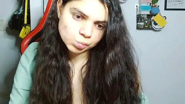 Snapshot of Nikkykora15 chatting on 1, 12, 2024 Nikkykora15 online show from 1, 12, 2024