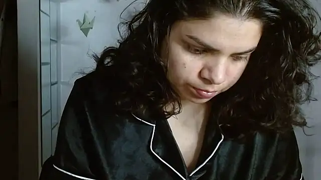 Nikkykora15 online show from 15, 1, 2026