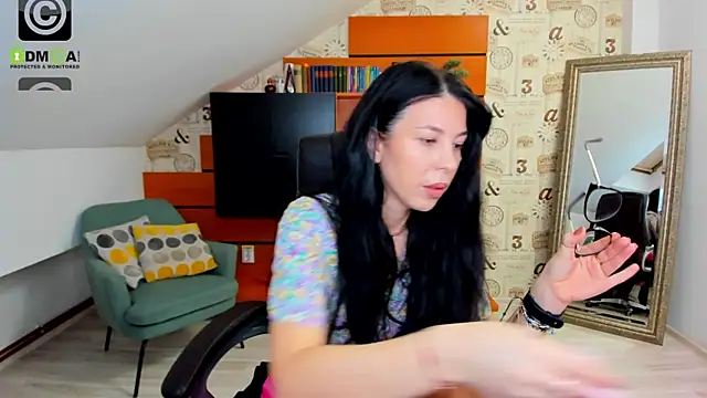 EmillyTaylor online show from 21, 1, 2025