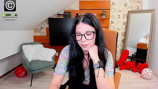 EmillyTaylor online show from 25, 2, 2025