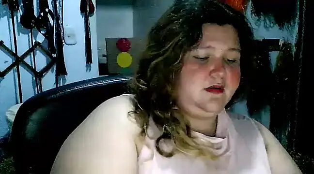 squirt322bbw online show from 13, 3, 2025