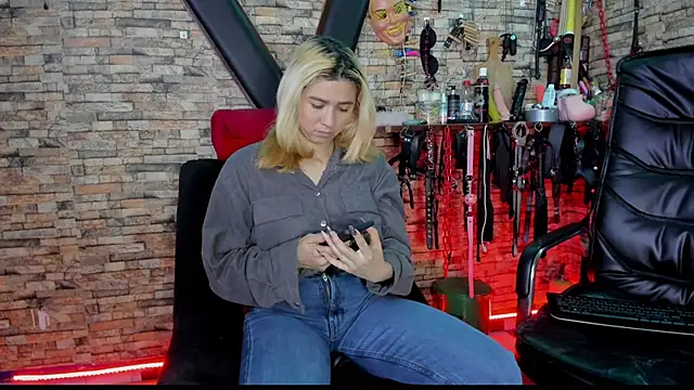 Liltildeman moon online show from 30, 11, 2025