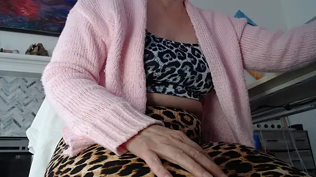 AuroraWillows online show from 21, 2, 2026