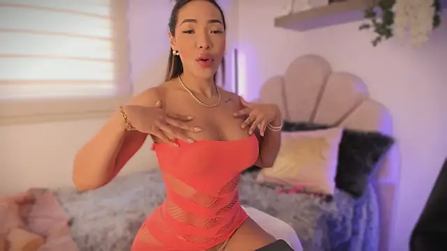 RachelMorgan01 online show from 24, 11, 2025