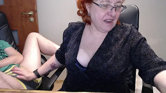 JoannaAndNeighbour online show from 4, 1, 2025