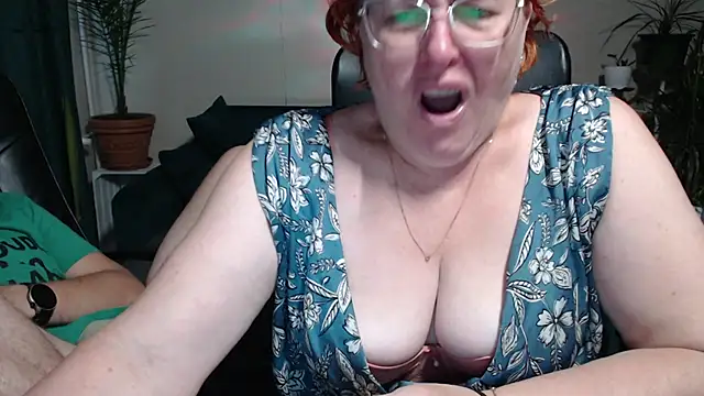 JoannaAndNeighbour online show from 11, 10, 2025