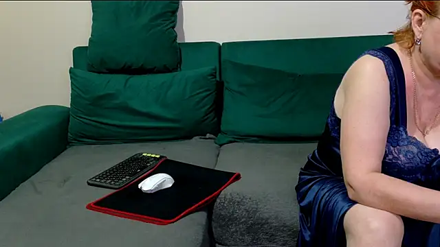 Snapshot of JoannaAndNeighbour chatting on 8, 5, 2026 JoannaAndNeighbour online show from 8, 5, 2026