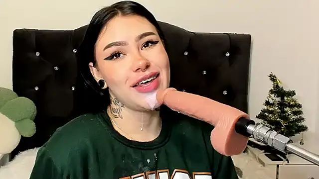 Snapshot of Jas_miin chatting on 19, 12, 2024 Jas miin online show from 19, 12, 2024