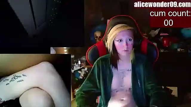 alicewonder09 online show from 8, 1, 2025