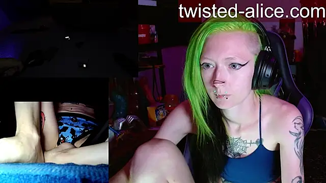 Snapshot of alicewonder09 chatting on 10, 6, 2026 alicewonder09 online show from 10, 6, 2026
