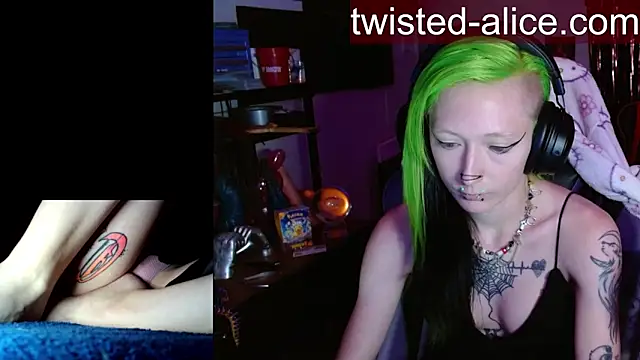 Snapshot of alicewonder09 chatting on 15, 6, 2026 alicewonder09 online show from 15, 6, 2026