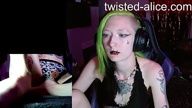Snapshot of alicewonder09 chatting on 2, 7, 2026 alicewonder09 online show from 2, 7, 2026