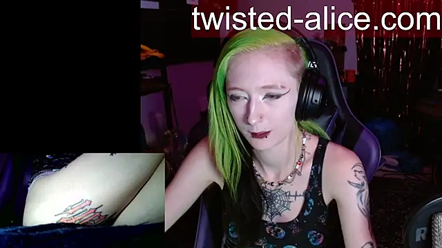 Snapshot of alicewonder09 chatting on 8, 7, 2026 alicewonder09 online show from 8, 7, 2026