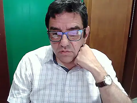 Snapshot of FernandoReuterG chatting on 12, 10, 2025 FernandoReuterG online show from 12, 10, 2025