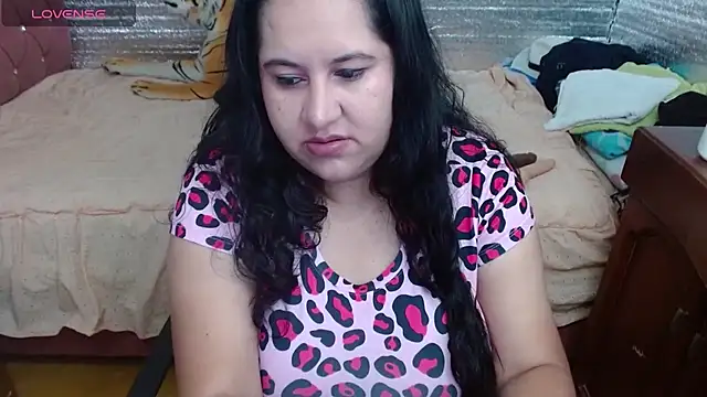 EMILY-NESSA online show from 8, 4, 2026