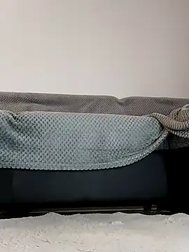 Viola sweet honey online show from 13, 11, 2025