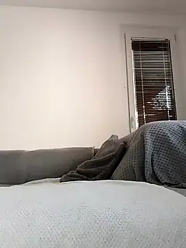 Viola sweet honey online show from 3, 4, 2026