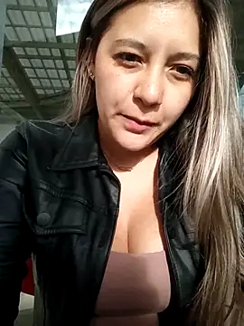 alana 69 online show from 20, 4, 2026