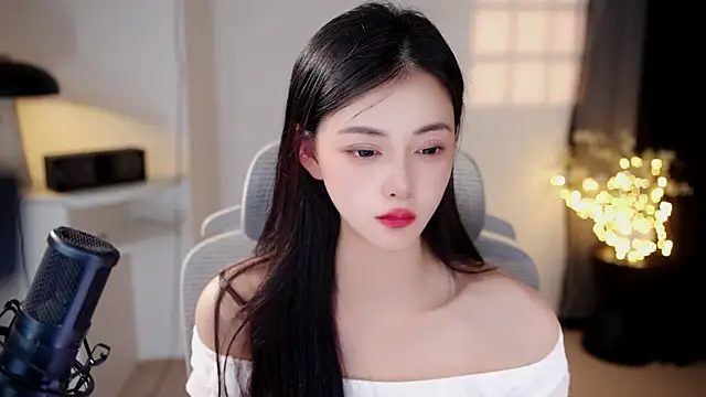 Ocean--Lili online show from 21, 7, 2026