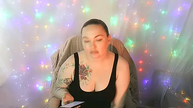 Snapshot of Victoria_Marks chatting on 6, 7, 2026 Victoria Marks online show from 6, 7, 2026