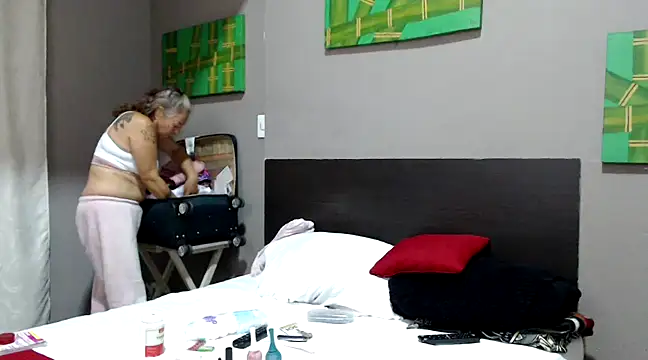 marinadenoche online show from 15, 2, 2025