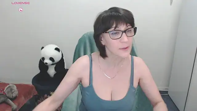 Ammillia online show from 2, 12, 2024