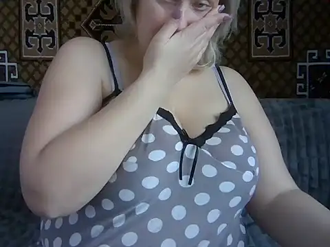 Snapshot of Diana_Britt chatting on 5, 3, 2025 Diana Britt online show from 5, 3, 2025